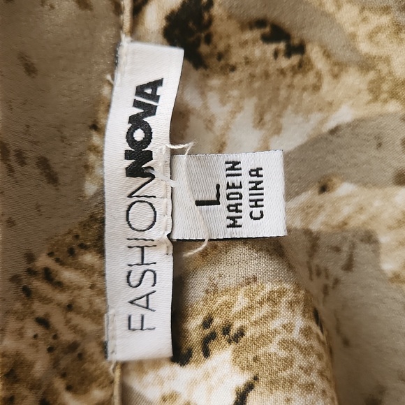 Fashion Nova, women's taupe, green, & creme longsleeves top. V-neck Sz L - Picture 10 of 10